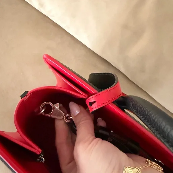 CHRISTIAN LOUBOUTIN Medium PALOMA BAG - Picture 14 of 16